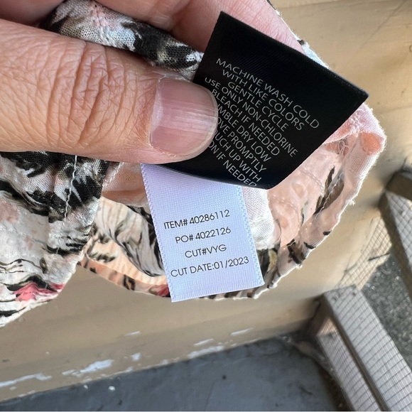 Torrid Clip Jacquard Square Neck Flutter Sleeve Top 4x - Vacation Tropical NWT - Picture 7 of 8